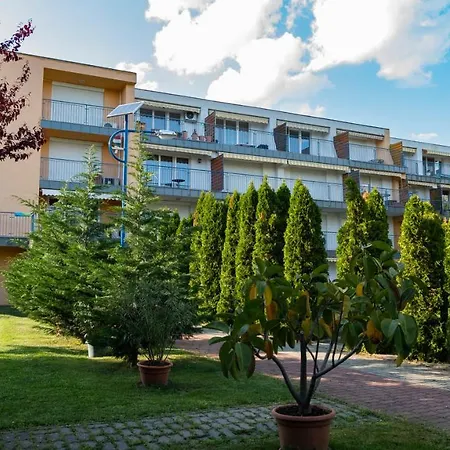 Aart Apartman Csopak Exterior photo